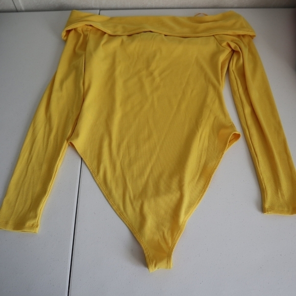 Sergio Hudson X Target Women's Size M Off the Shoulder Bodysuit Yellow - Picture 9 of 10